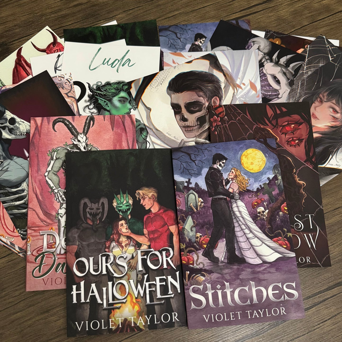 Halloween/Yule 4 Book bundle